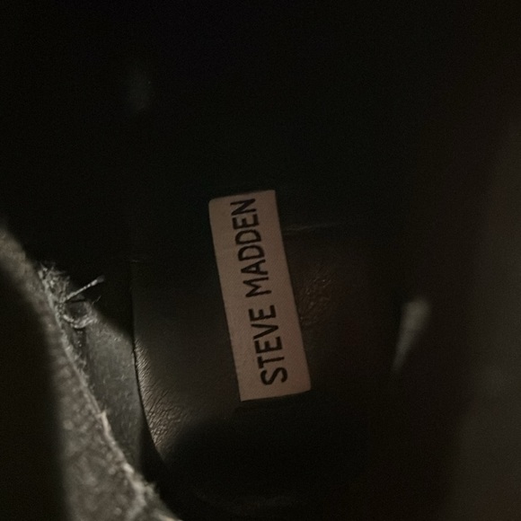 Steve Madden Tan/Blk Nicki Chelsea Boots - Picture 6 of 8